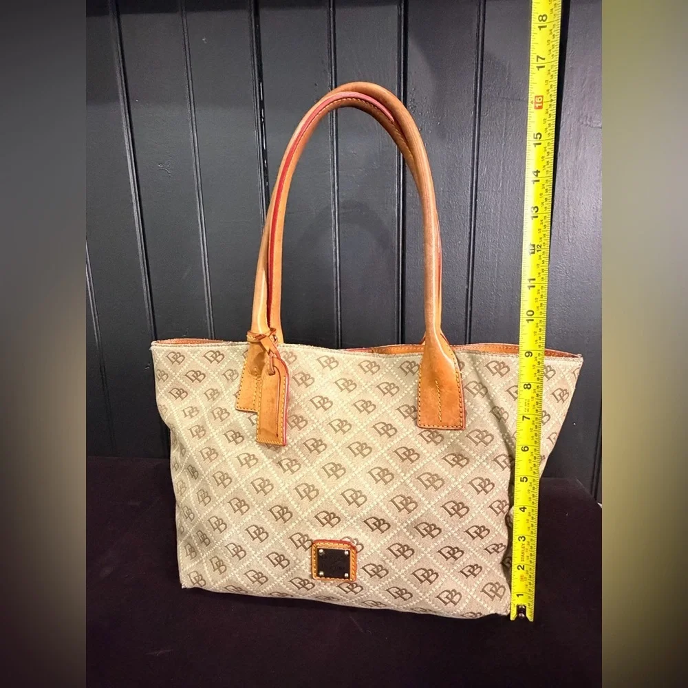 Dooney & Bourke Vintage Tan and Orange Tote Bag - Picture 8 of 15